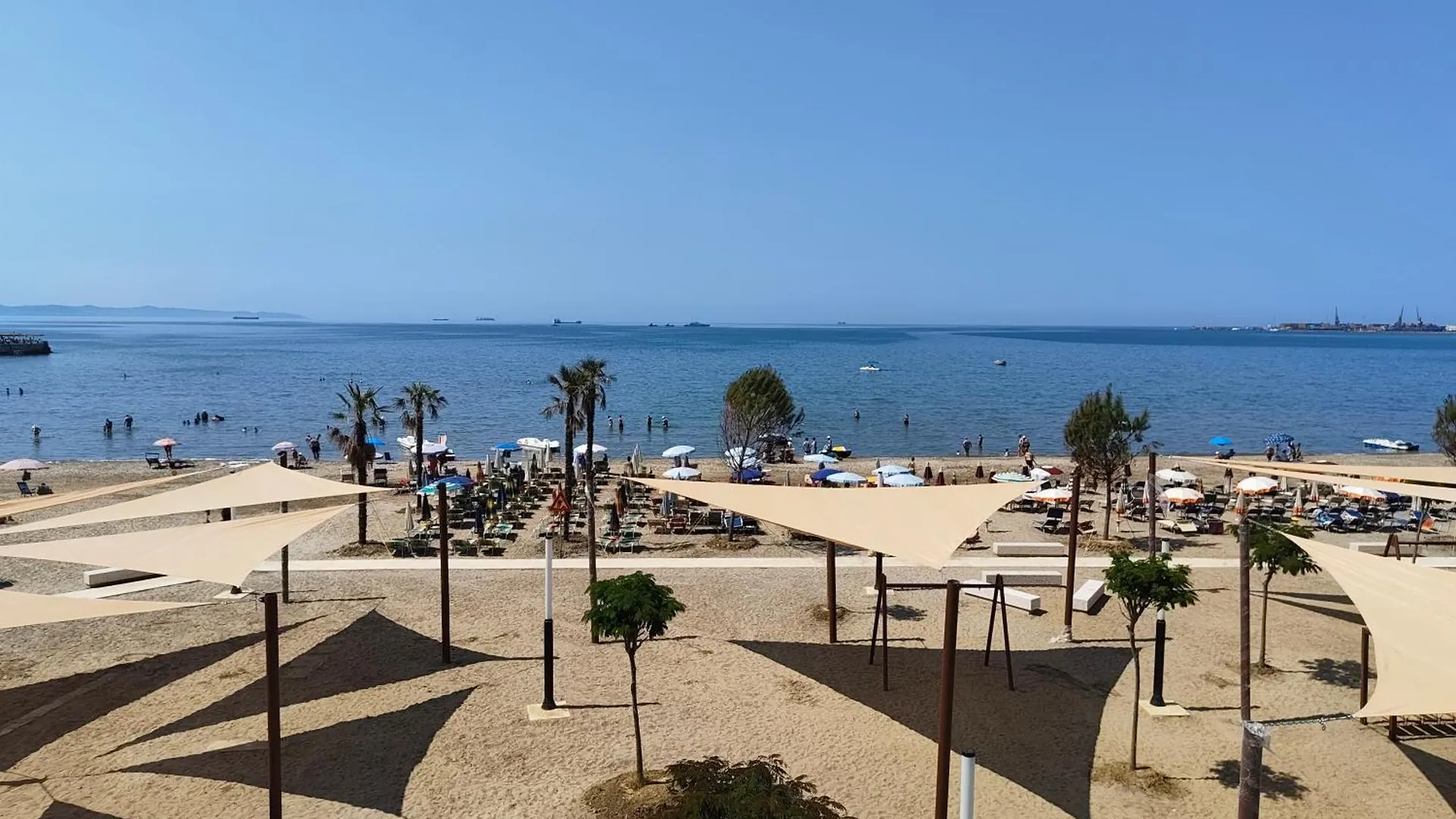 Seaside Apartment Durrës